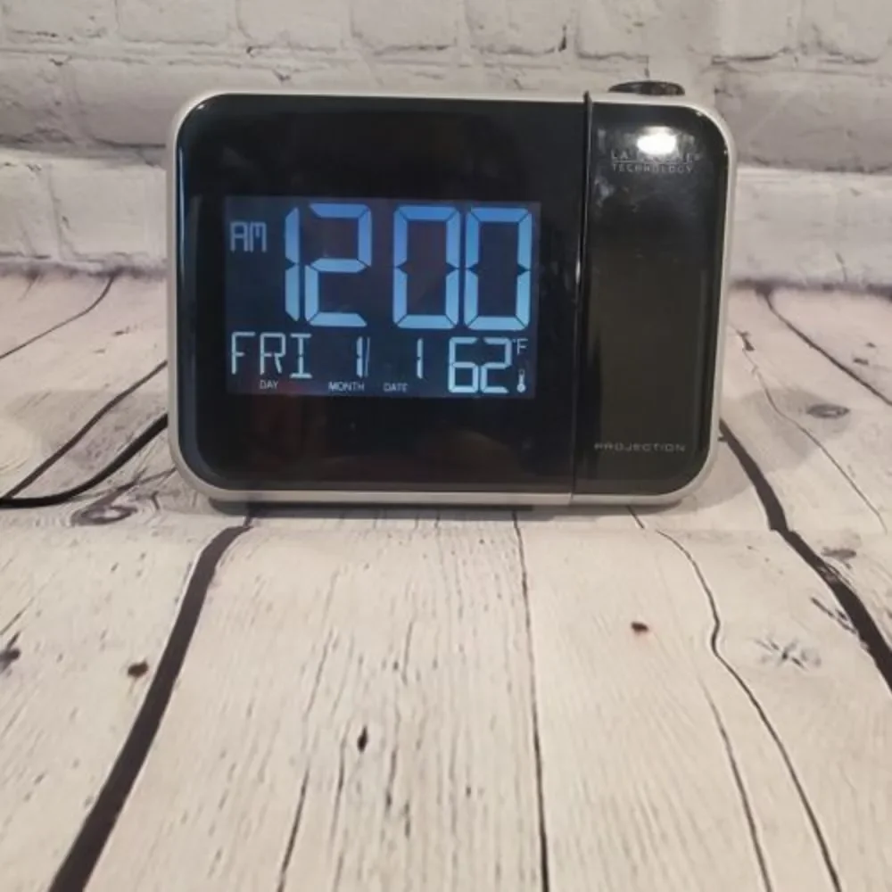 La Crosse Technology Projection Electric Alarm‎ Clock Indoor Temp W85923